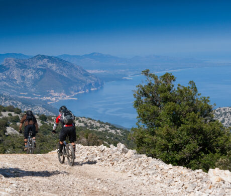 Tour rowerem elektrycznym na północy Sardynii – fantastyczna przygoda!