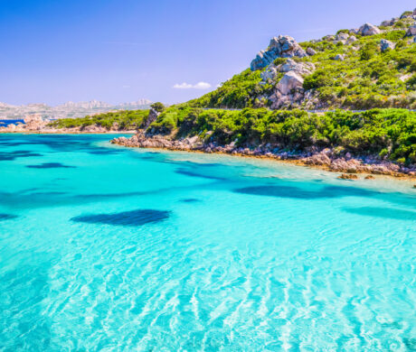 Sardynia – bezpieczny kierunek wakacyjny 
